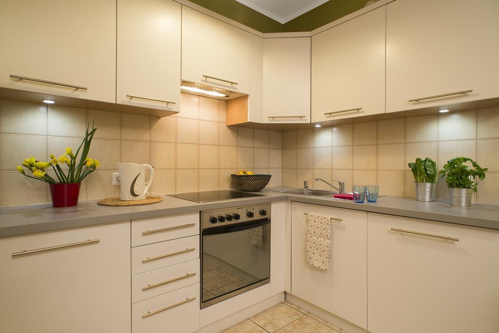 Apartamenty Tww Ochota Varşovia Exterior foto