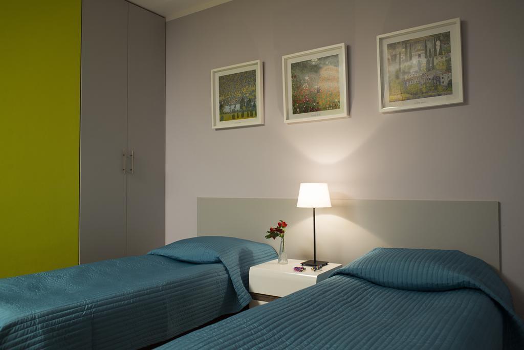 Apartamenty Tww Ochota Varşovia Cameră foto