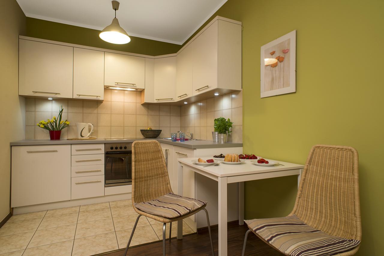 Apartamenty Tww Ochota Varşovia Exterior foto