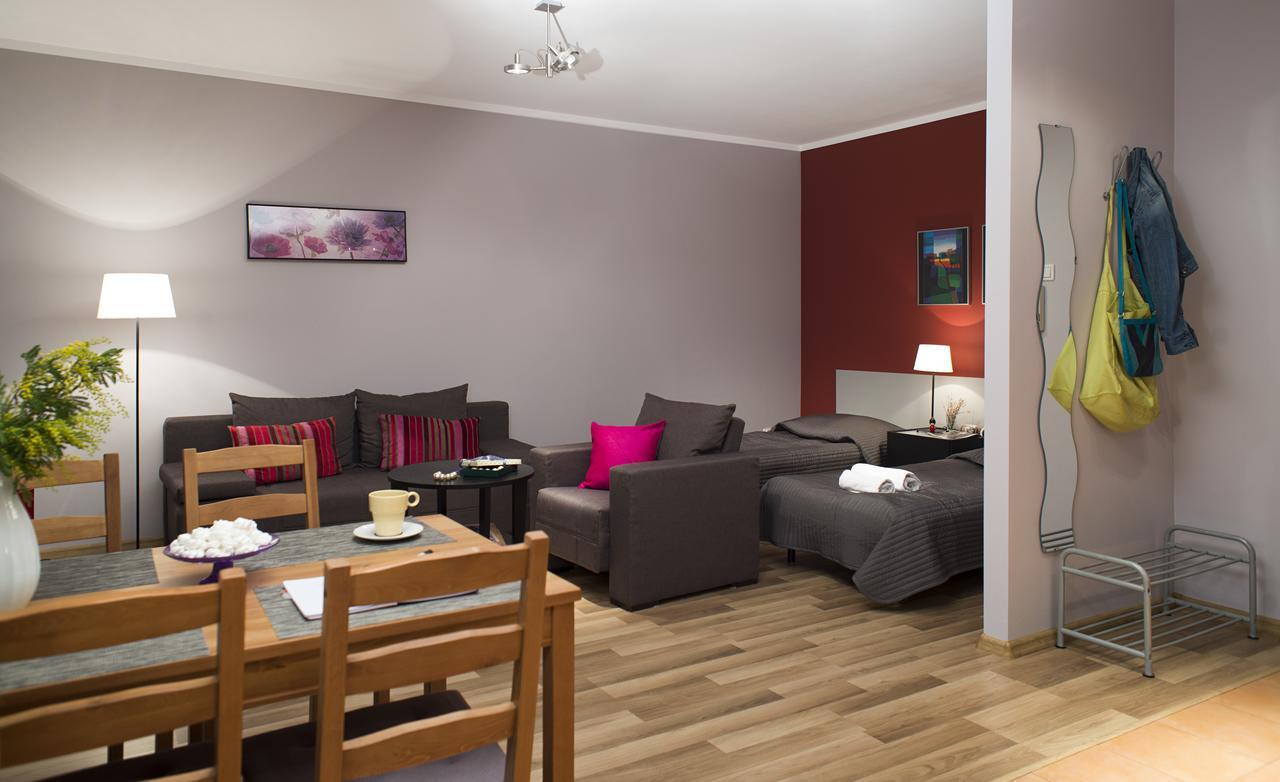 Apartamenty Tww Ochota Varşovia Exterior foto