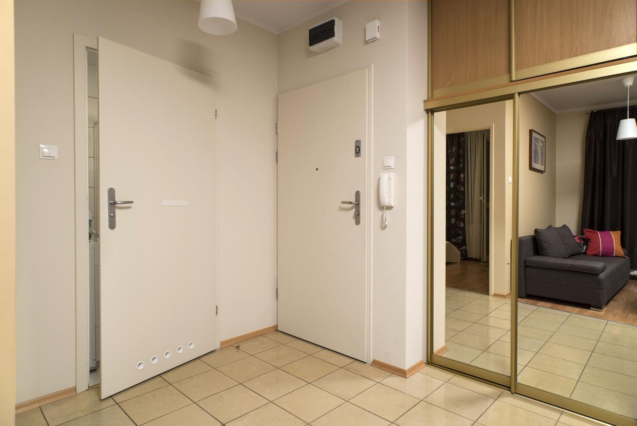 Apartamenty Tww Ochota Varşovia Exterior foto