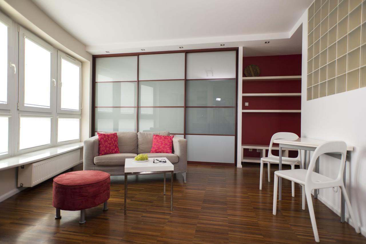 Apartamenty Tww Ochota Varşovia Exterior foto