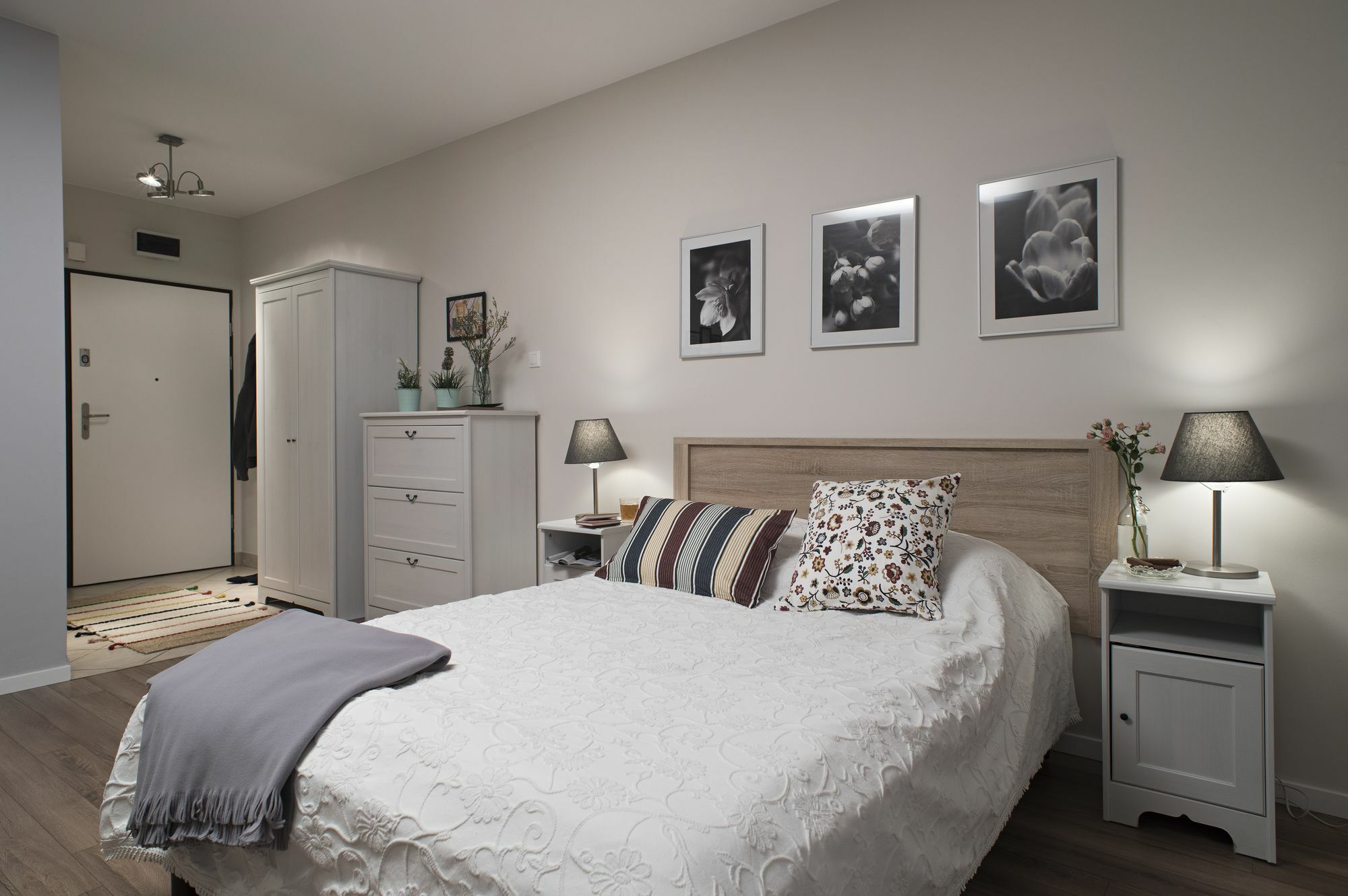 Apartamenty Tww Ochota Varşovia Exterior foto