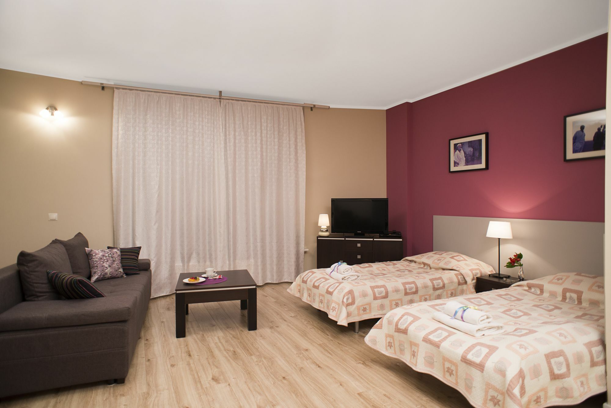 Apartamenty Tww Ochota Varşovia Exterior foto